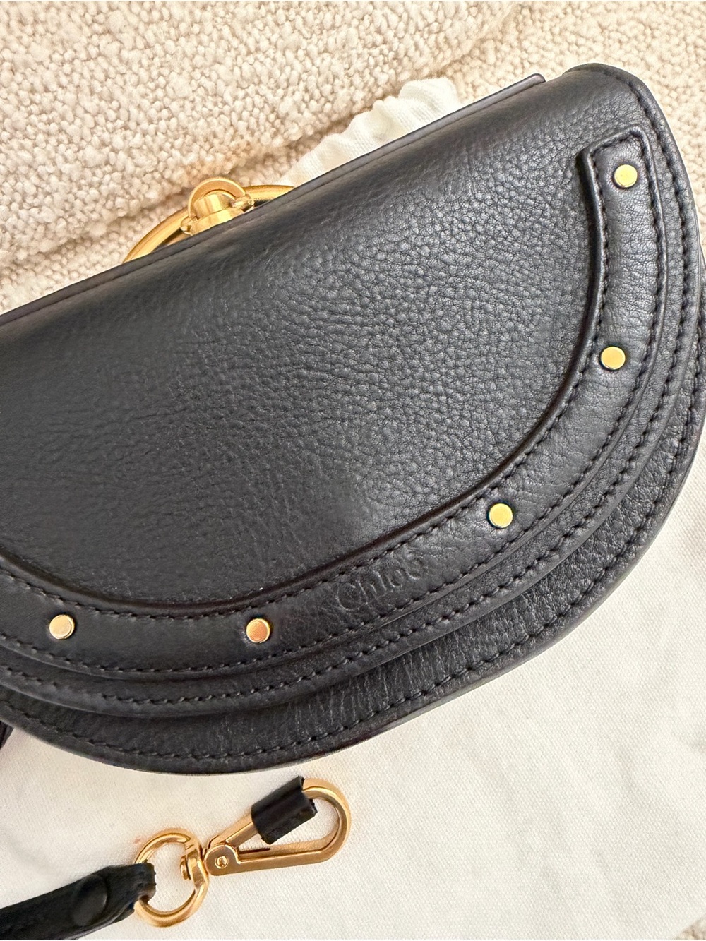 Chloe Nile Small Bracelet Leather Shoulder Bag in Black - Picture 7 of 12